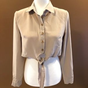 Beige tie button Crop top